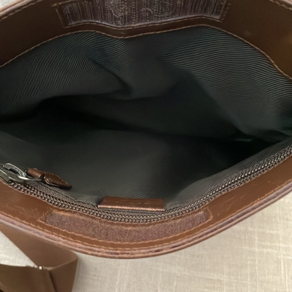 Authentic Gucci vintage crossbody - Picture 3 of 5